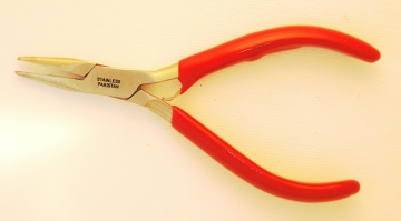 Photo of chain nose pliers or flat nose jewelry pliers Photo of chain nose pliers or flat nose jewelry pliers