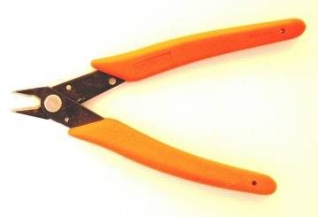 Photo of jewelry flush cutters