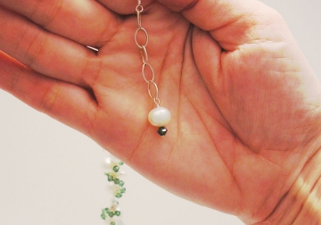 Pearl and crystal necklace project