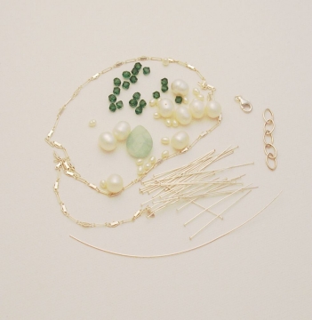 Pearl and Crystal Necklace Project Pearl and Crystal Necklace Project