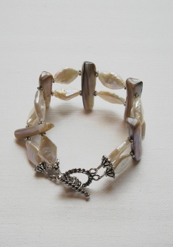 Pearl Shell Bracelet