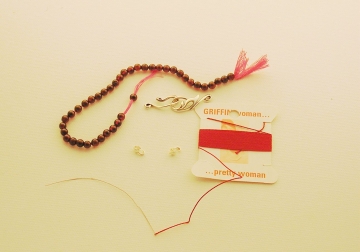 How to string beads and how to knot How to string beads and how to knot