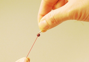 How to string beads and how to knot How to string beads and how to knot