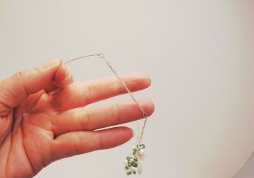 Pearl and crystal necklace project Pearl and crystal necklace project